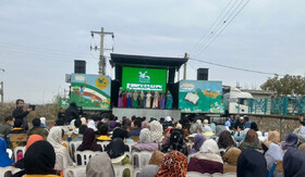 آغاز به کار تماشاخانه سیار کانون با اجرای نمایش «زمین گرده» در علی‌آباد کتول