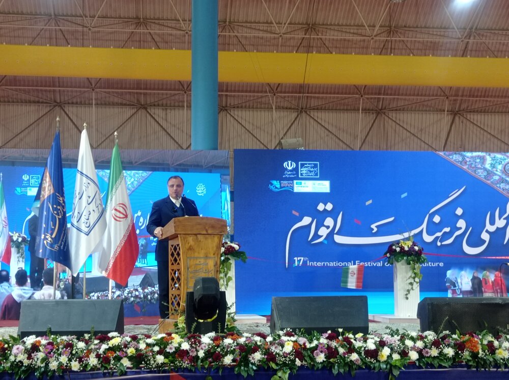 وزیر میراث فرهنگی: تخلیه روستا تهدید فرهنگی است