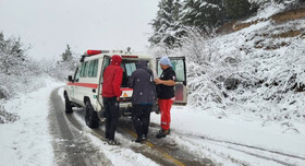 امدادرسانی هلال احمر گلستان به ۲۱۸ گرفتار در برف/ رهاسازی ۸۶ خودرو از کولاک