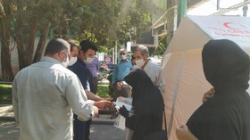 ‏۵۰ هزار عدد ماسک رایگان در ۱۰ نقطه ملایر توزیع شد