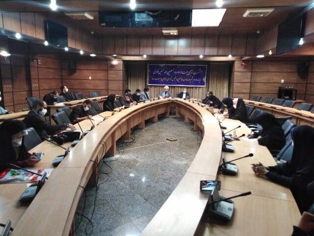 مسئولان آمار واقعی اشتغال را اعلام کنند/ همدان ۱۰۰۰ معلم کم دارد