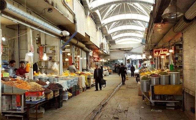 از بالا بودن کرکره این مغازه ها شگفت زده نشوید