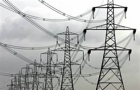 نصب ۴۰۰ کیلومتر کابل خودنگهدار در برق همدان نصب ۴۰۰ کیلومتر کابل خودنگهدار در برق همدان