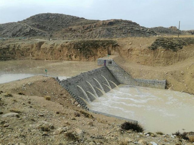 فرسايش،آبخيزداري،خاك،استان،كنترل،بندهاي،همدان،راستاي،اشاره،ا ...