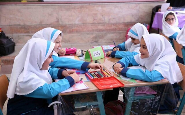 مشاهده مواردی از منع تحصیل اطفال و نوجوانان توسط والدین