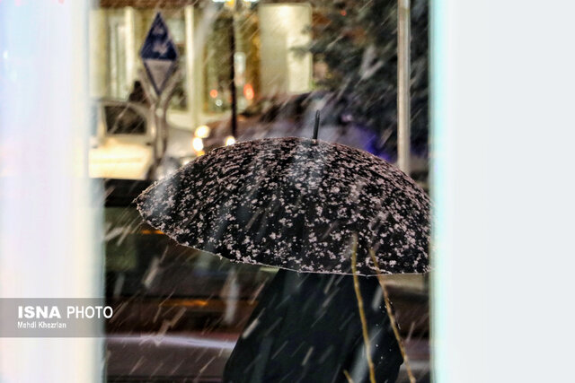 بارش نخستین برف پاییزی در همدان