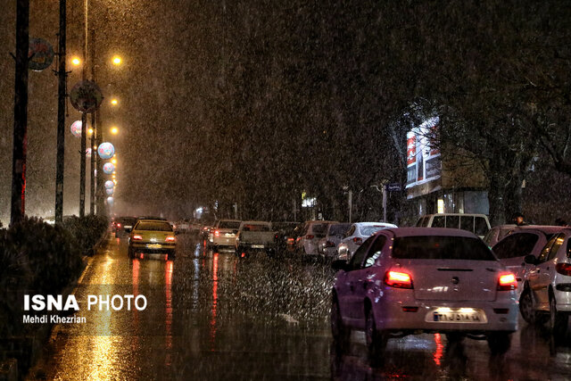 بارش نخستین برف پاییزی در همدان