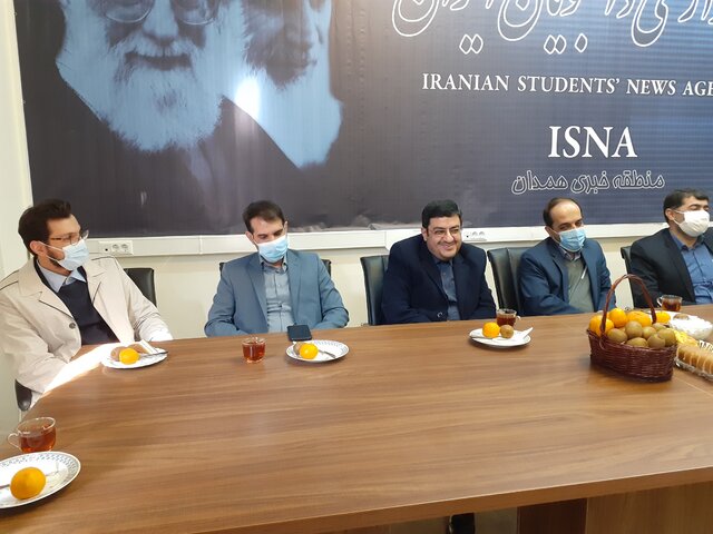 دانشجو از محرکهای پیشران جامعه است دانشجو از محرکهای پیشران جامعه است