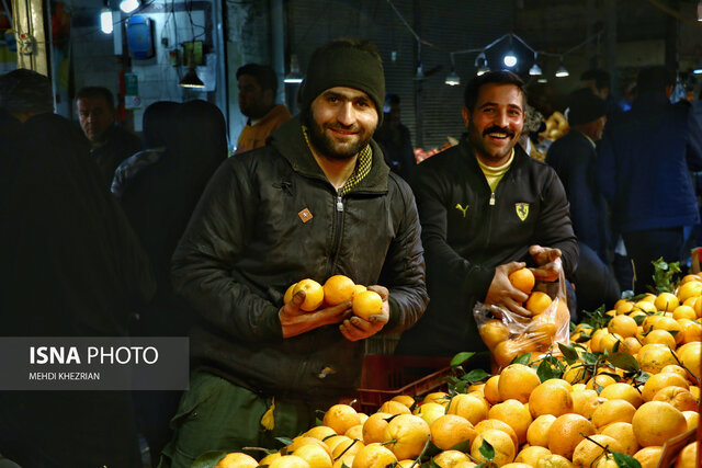 /گزارش تصویری/ بازار میوه همدان در آستانه شب یلدا
