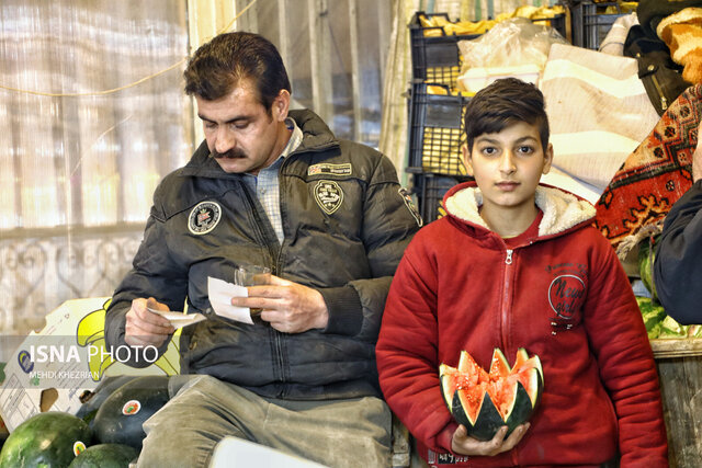 /گزارش تصویری/ بازار میوه همدان در آستانه شب یلدا