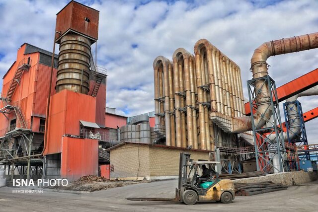 "ازندریان" یکی از قطبهای صنعت سیلیس در کشور است