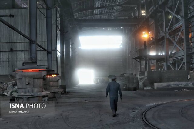 "ازندریان" یکی از قطبهای صنعت سیلیس در کشور است