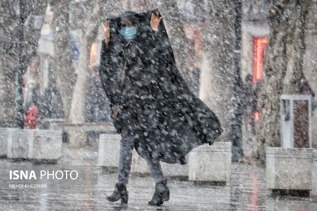 بارش ۵ تا ۱۰ سانتی‌متر برف در همدان