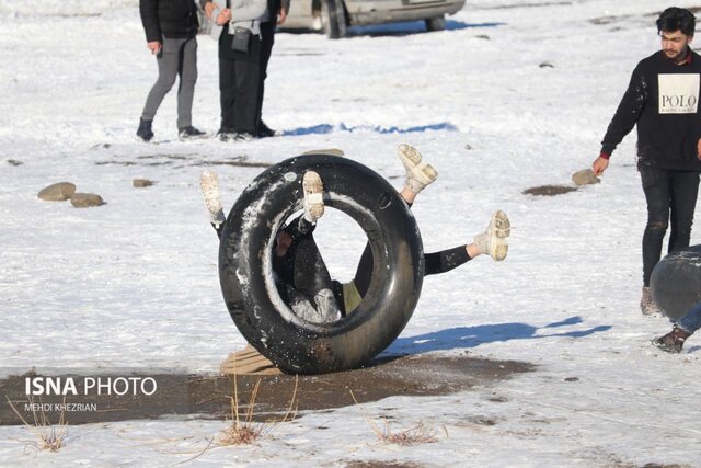 /گزارش تصویری/ تیوب سواری تفریح زمستانی همدانی‌ها