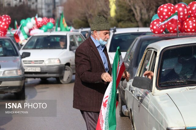 گزارش تصویری؛ حضور پرشور مردم همدان در راهپیمایی خودرویی ۲۲ بهمن