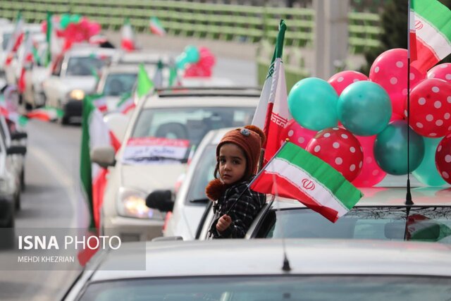 گزارش تصویری؛ حضور پرشور مردم همدان در راهپیمایی خودرویی ۲۲ بهمن