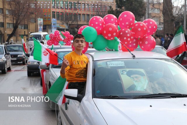 گزارش تصویری؛ حضور پرشور مردم همدان در راهپیمایی خودرویی ۲۲ بهمن