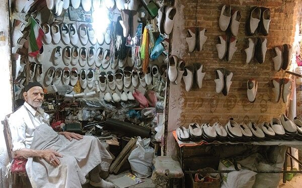 گیوه دوزی ملایر؛ هنر صنعتی در حال منسوخ شدن 