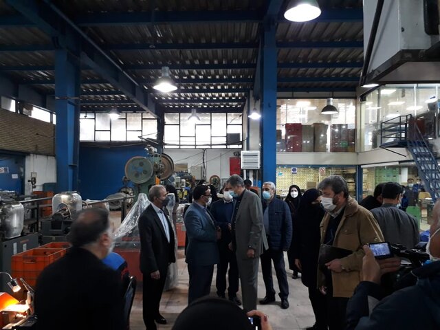 اولین نشان استاندارد پلمب امنیتی و فوق امنیتی کشور در همدان صادر شد