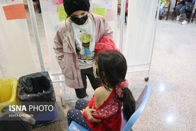 واکسیناسیون کودکان در همدان