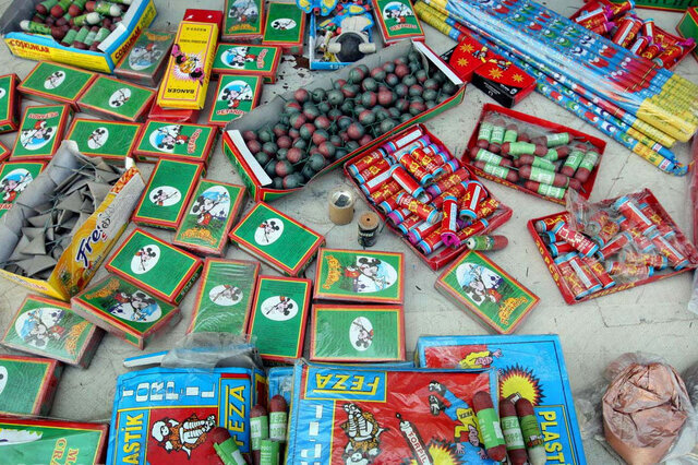 کشف ۳۶۰ هزار انواع مواد محترقه در استان همدان