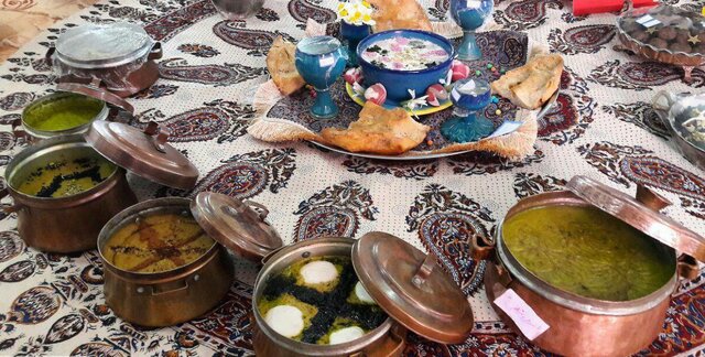 نخستین جشنواره غذاهای محلی روستای وندرآباد برگزار شد