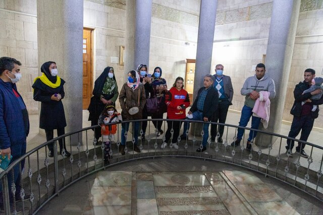 دمی با خاطرهآفرینان سفر در همدان