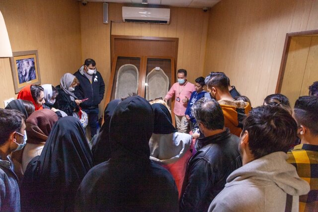 دمی با خاطرهآفرینان سفر در همدان