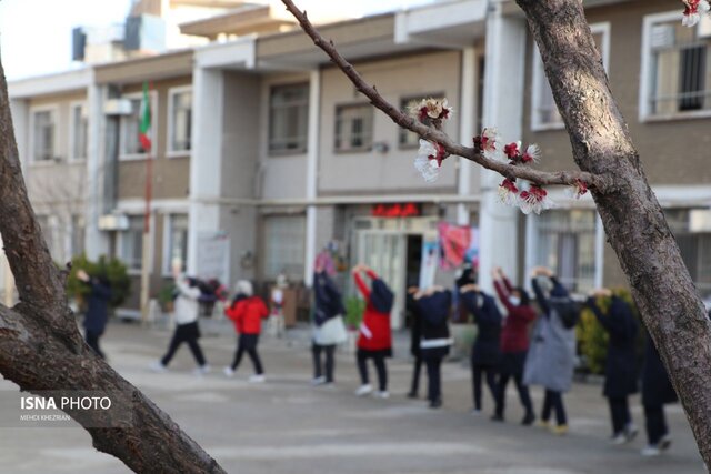 /گزارش تصویری/ آیین حضوری شدن مدارس در همدان