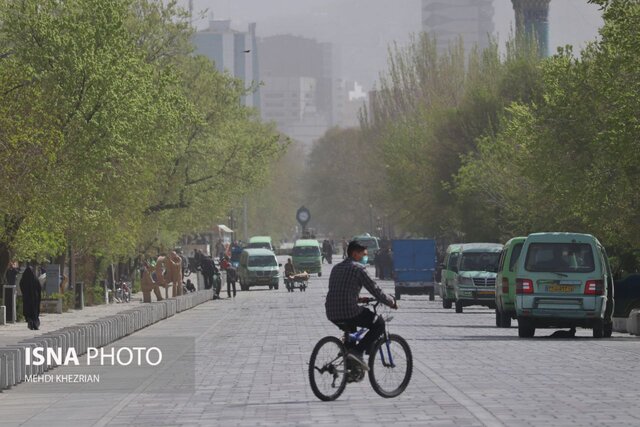 /گزارش تصویری/همدانِ غبارآلود!