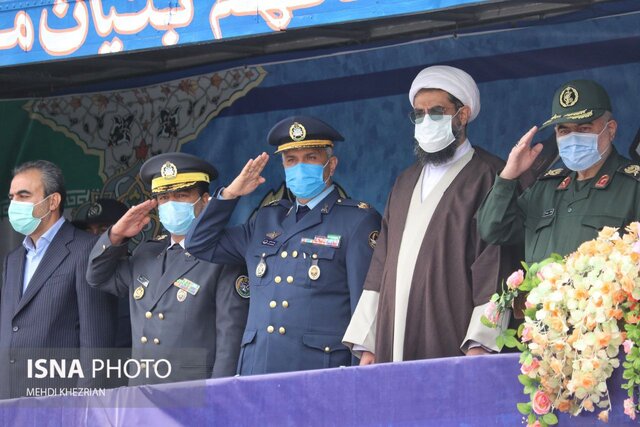 /گزارش تصویری/ رژه روز ارتش در همدان