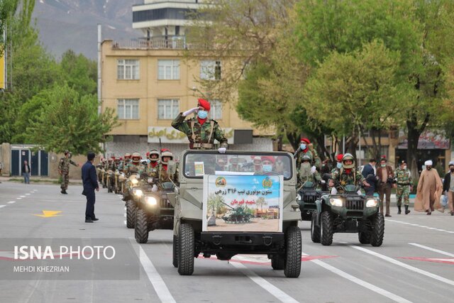 /گزارش تصویری/ رژه روز ارتش در همدان
