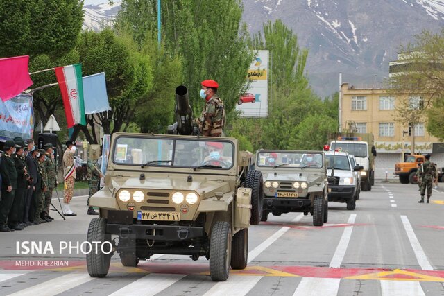 /گزارش تصویری/ رژه روز ارتش در همدان