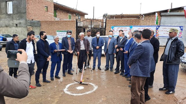 آغاز عملیات اجرایی بهسازی و اجرای طرح هادی روستاهای نعمت آباد و چارق اسدآباد 