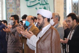 مردم از روی اجبار و نیاز خرید می‌کنند و رضایت مندی مشتری وجود ندارد