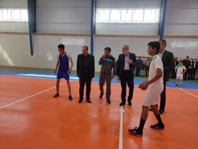 سالن ورزشی علوی ملایر با حضور وزیر آموزش و پرورش افتتاح شد