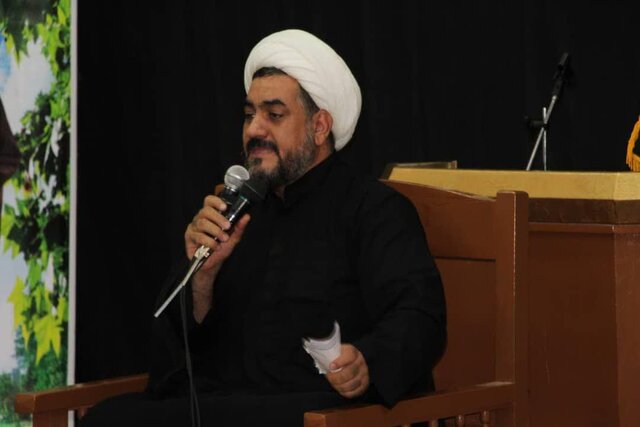 تمام جوامع به دنبال حرکتی مانند حرکت امام(ره) هستند