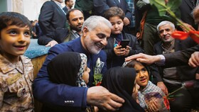 هدف ما در اجتماع باید تربیت " حاج قاسم‌ها" باشد