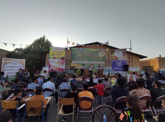 دهمین جشنواره ملی «خوشه برتر» در دره‌جوزان ملایر برگزار شد