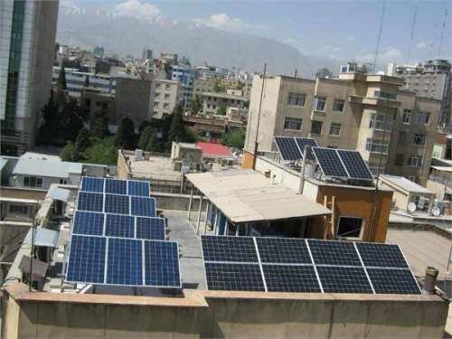 ثبت نام ۸۰۰ مشترک برق برای نیروگاه‌های خورشیدی مقیاس کوچک خانگی در رزن
