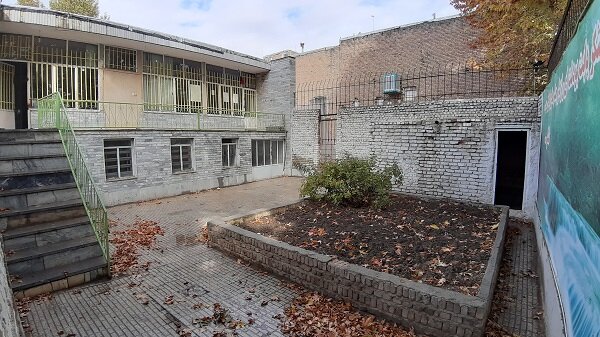 چراغ گرمخانه ملایر برای خدماتدهی به بیخانمانها روشن شد