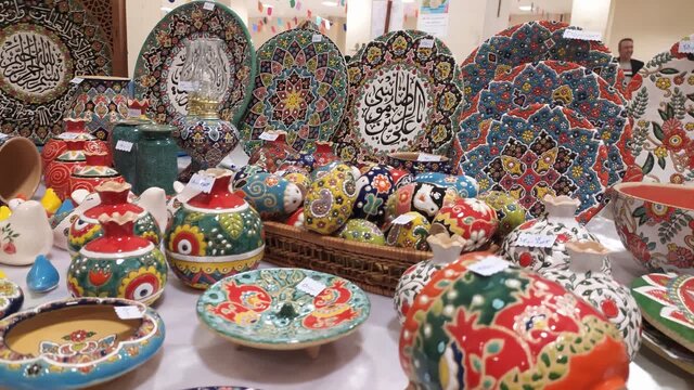 افتتاح نمایشگاه یلدای مهر در ملایر