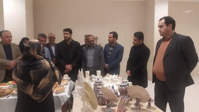 افتتاح نمایشگاه یلدای مهر در ملایر