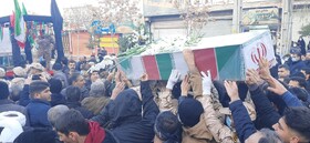 استقبال باشکوه مردم نهاوند از پیکر دو شهید گمنام 