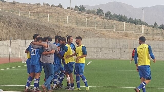 امتیاز مرحله دوم مسابقات لیگ دسته سوم کشور برای تیم "سردار زند" ملایر خریداری میشود امتیاز مرحله دوم مسابقات لیگ دسته سوم کشور برای تیم "سردار زند" ملایر خریداری میشود