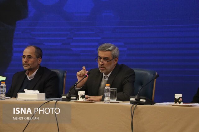 افتتاح و کلنگزنی ۱۱۰۶ پروژه عمرانی/به دنبال خط هوایی اختصاصی در همدان هستیم