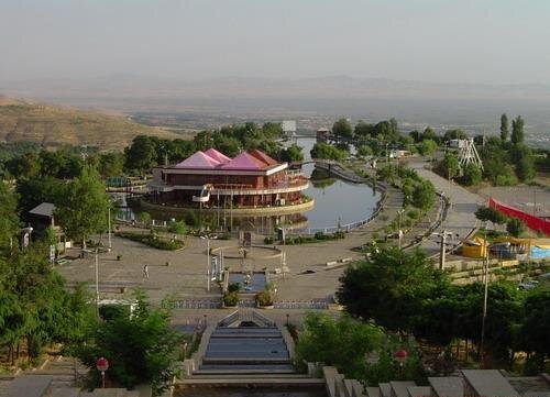 استخر عباس آباد همدان لایروبی شد استخر عباس آباد همدان لایروبی شد