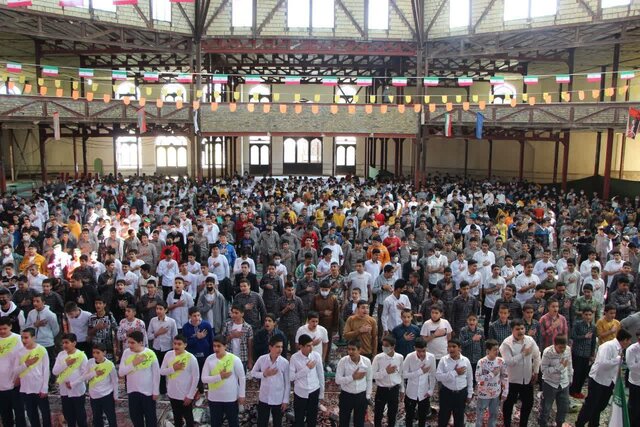 برگزاری جشن تکلیف دانشآموزان ملایری به صورت متمرکز در ملایر