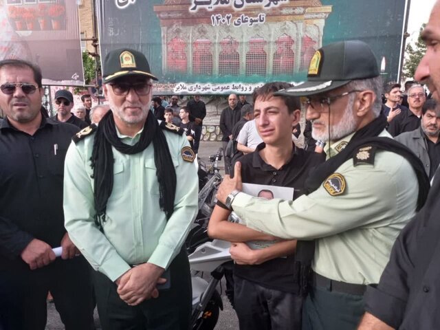 تا آخرین قطره خون از امنیت مردم دفاع میکنیم