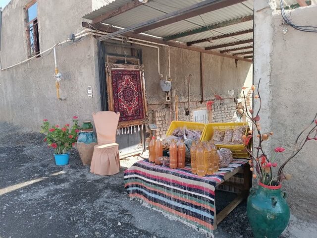 قدمت ۷۰۰ ساله ملایر در پخت شیره انگور